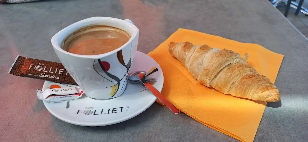 Grand Café Crème Croissant